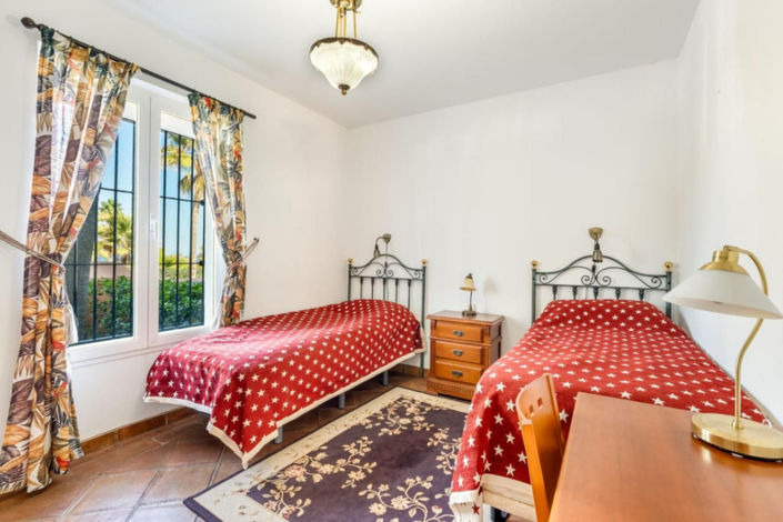 Image No.14-2 Bed Apartment for sale