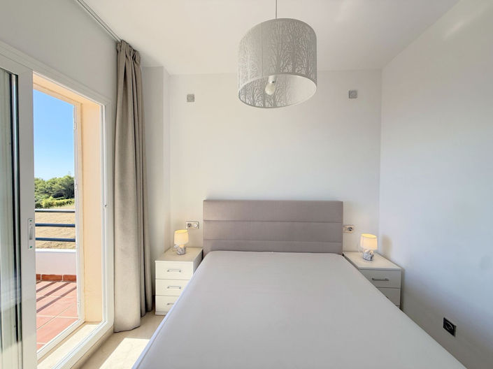 Image No.16-2 Bed Apartment for sale