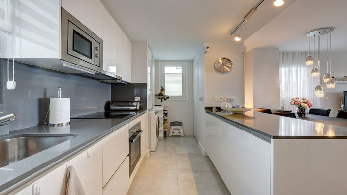 Image No.11-3 Bed Apartment for sale