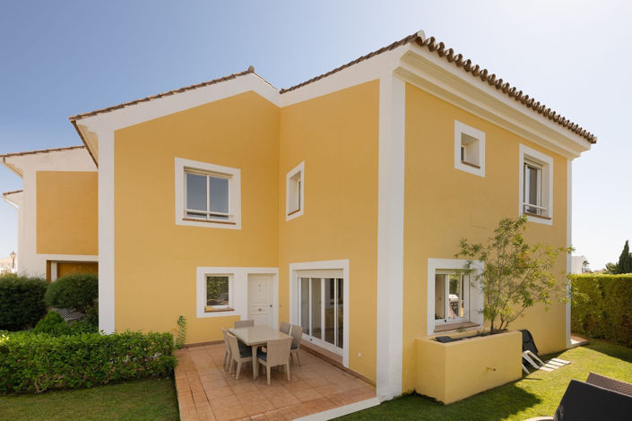Image No.1-3 Bed Villa for sale