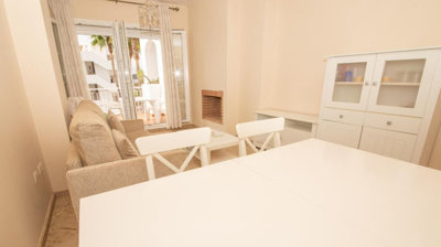 12-53013098fcab6c38b1379cd33298e050