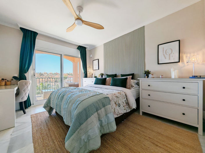 Image No.10-3 Bed Villa for sale