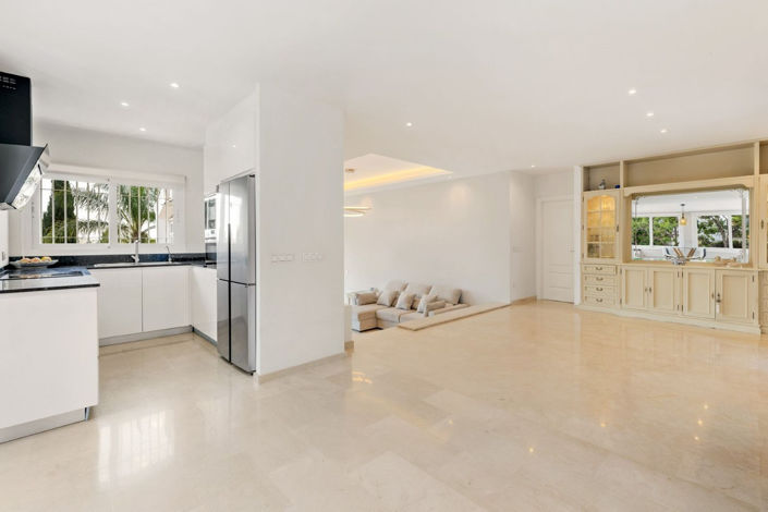 Image No.14-4 Bed Villa for sale