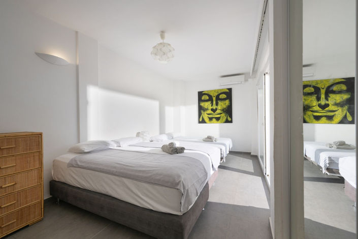 Image No.16-4 Bed Townhouse for sale