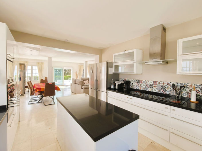 Image No.11-3 Bed Villa for sale