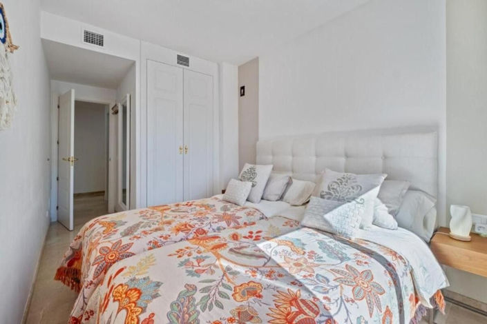 Image No.17-2 Bed Apartment for sale