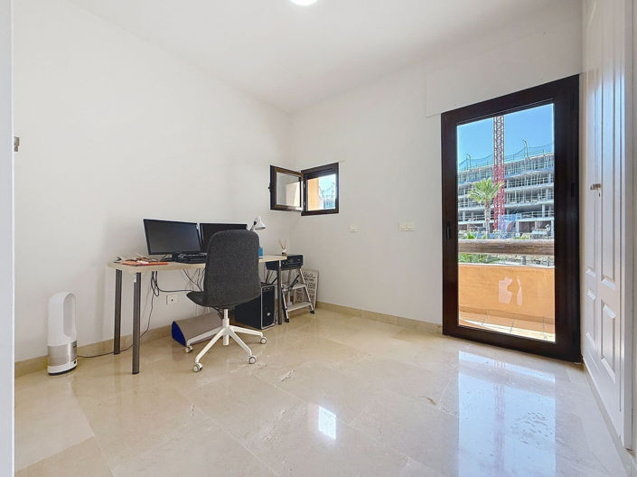 Image No.23-3 Bed Apartment for sale