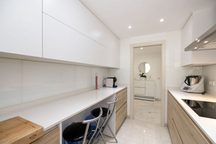 Image No.15-3 Bed Apartment for sale