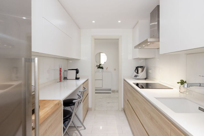 Image No.20-3 Bed Apartment for sale