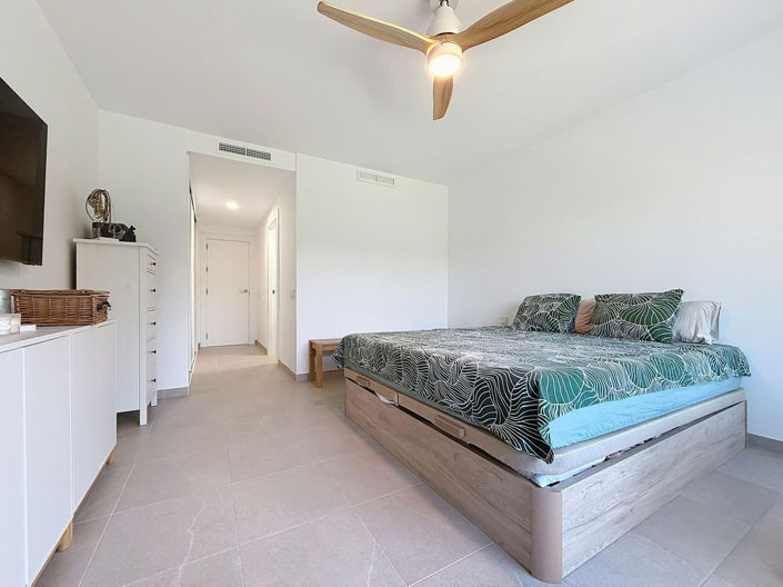 Image No.15-3 Bed Apartment for sale