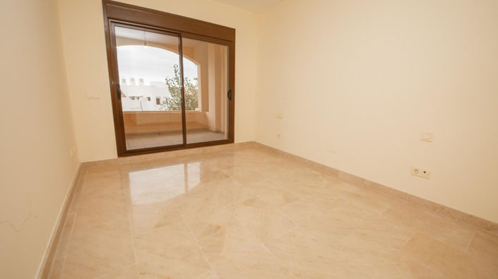 Image No.15-2 Bed Apartment for sale