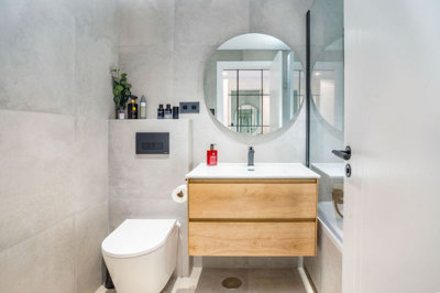 13-5fd73dea700db77384c091ca9818b1a9