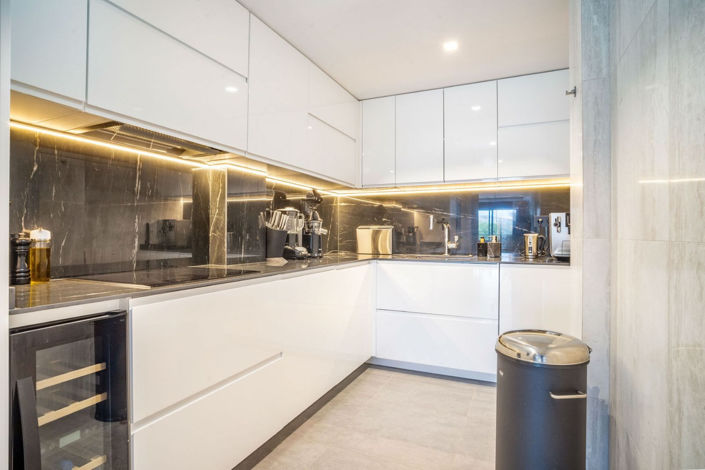 Image No.8-2 Bed Apartment for sale