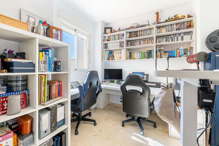 Image No.14-4 Bed Apartment for sale