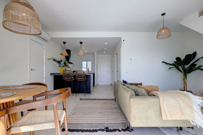 11-20939a0134ad724a8cb2a801094d15a4