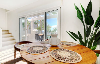 12-53013098fcab6c38b1379cd33298e050