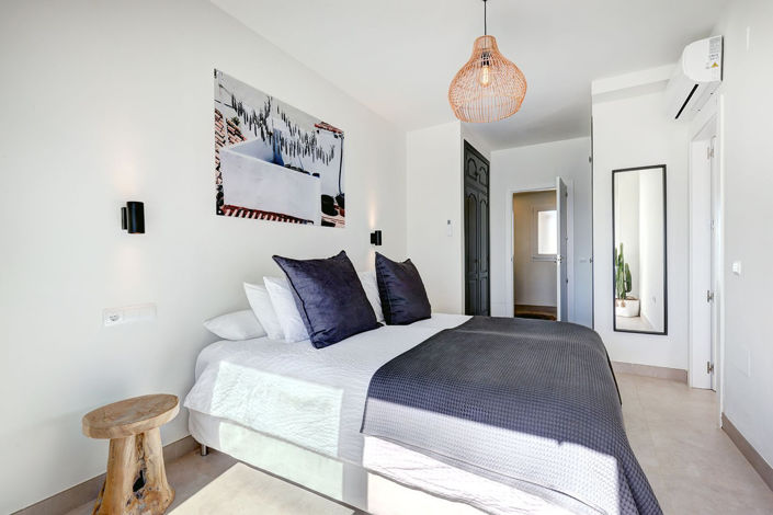 Image No.23-2 Bed Apartment for sale