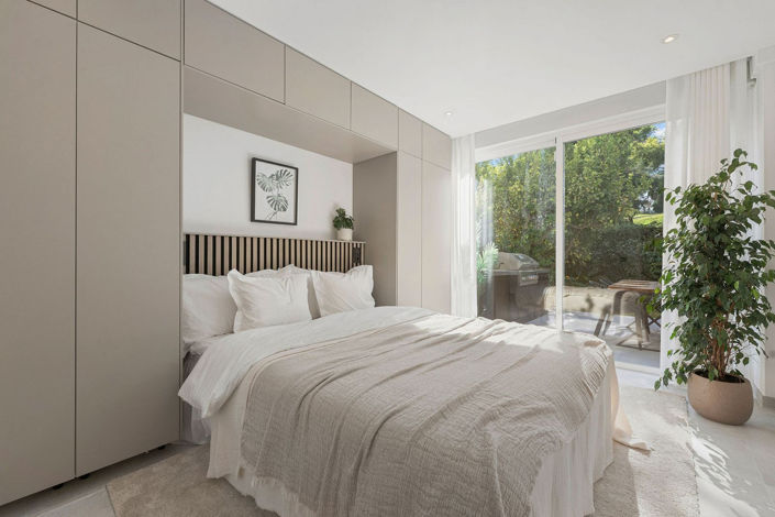 Image No.14-3 Bed Apartment for sale