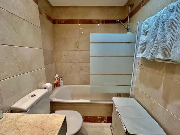 Image No.20-2 Bed Apartment for sale