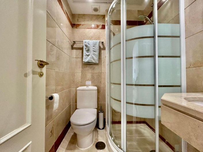 Image No.21-2 Bed Apartment for sale