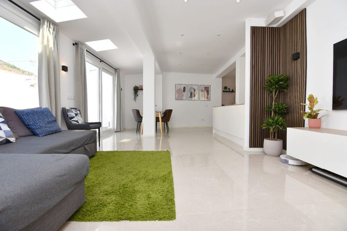 Image No.11-3 Bed Apartment for sale