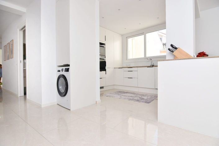 Image No.21-3 Bed Apartment for sale