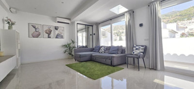 7-aa4cc561180b369757c0bb4af9886cd3