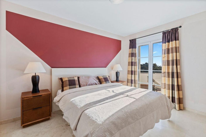 Image No.17-3 Bed Apartment for sale