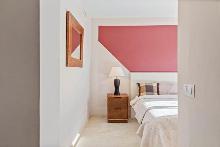 Image No.18-3 Bed Apartment for sale