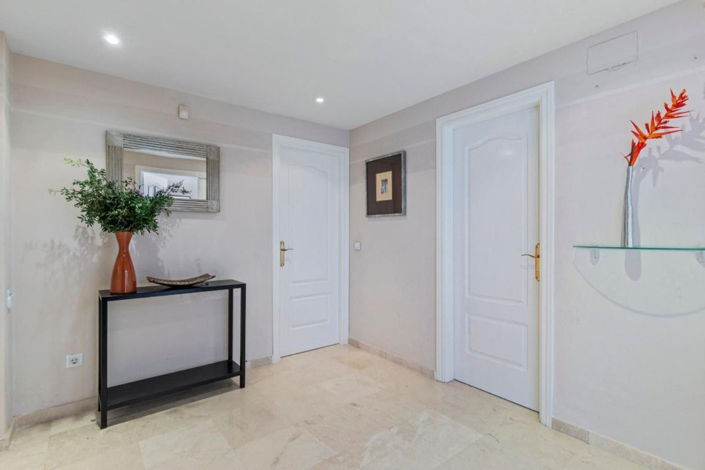 Image No.25-3 Bed Apartment for sale