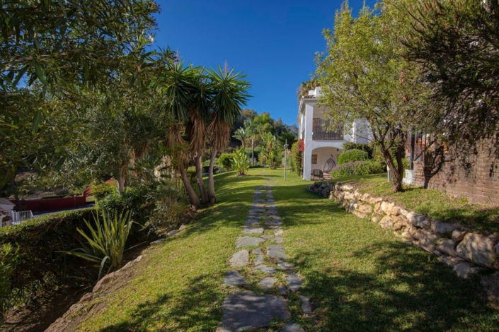 Image No.29-3 Bed Apartment for sale