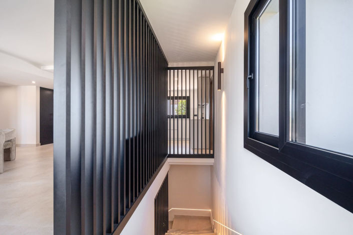 Image No.17-5 Bed Villa for sale