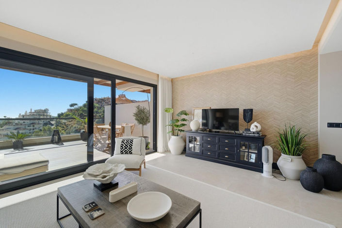 Image No.8-2 Bed Apartment for sale