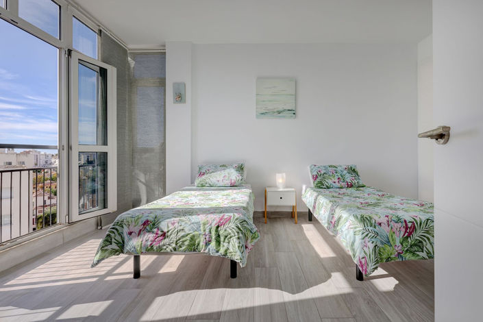 Image No.20-1 Bed Apartment for sale