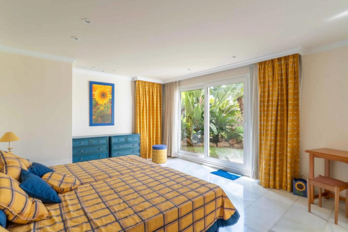 Image No.26-5 Bed Villa for sale