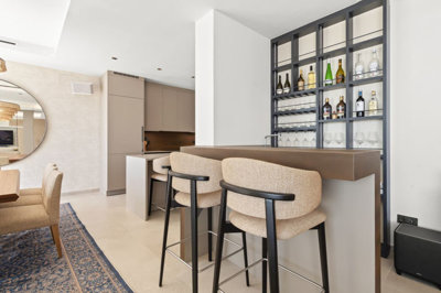 12-53013098fcab6c38b1379cd33298e050