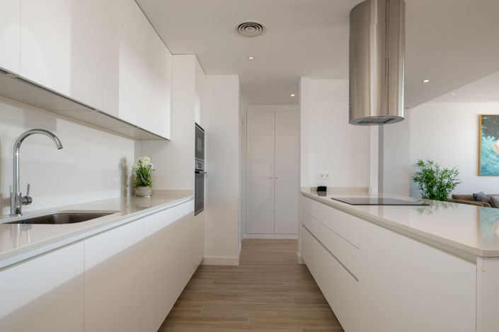 Image No.10-4 Bed Apartment for sale