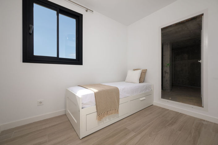 Image No.15-4 Bed Apartment for sale