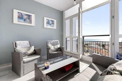 12-53013098fcab6c38b1379cd33298e050