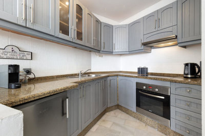 14-d70dc3102c00d7be0e872dfe1c1f86d7