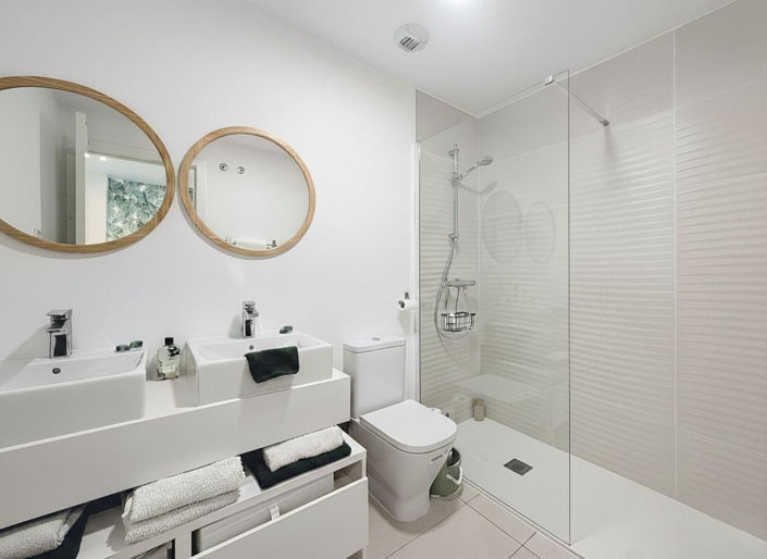 Image No.17-2 Bed Apartment for sale