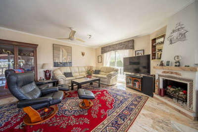 12-53013098fcab6c38b1379cd33298e050