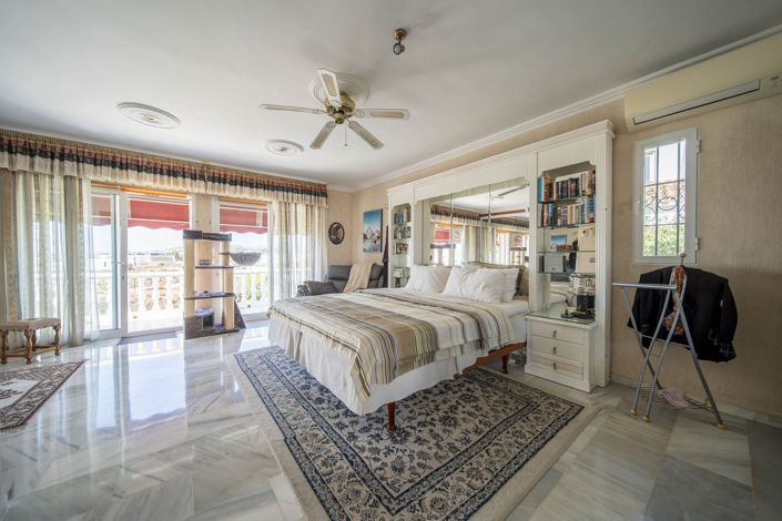 Image No.24-4 Bed Villa for sale