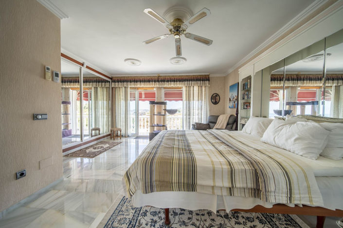 Image No.25-4 Bed Villa for sale