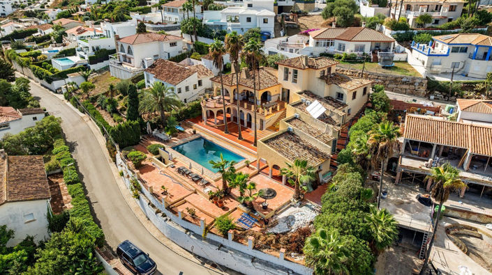 Image No.28-7 Bed Villa for sale