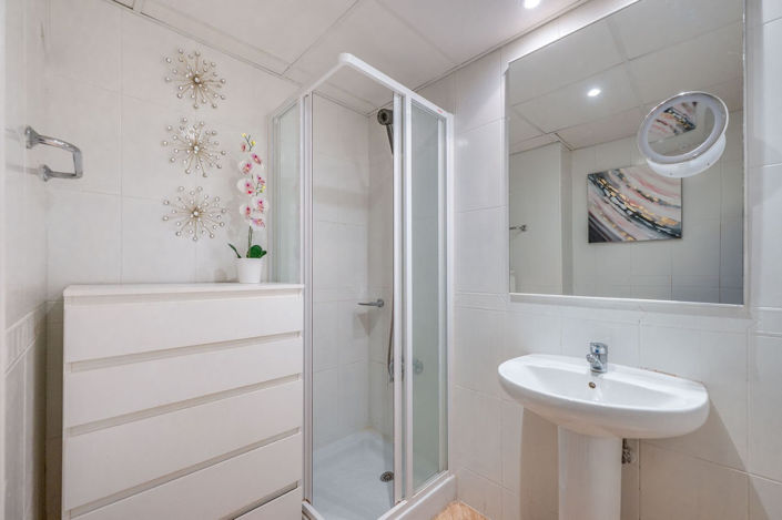 Image No.27-2 Bed Apartment for sale