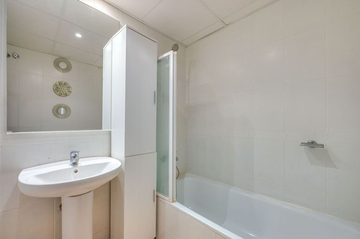 Image No.28-2 Bed Apartment for sale