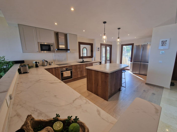 Image No.8-3 Bed Apartment for sale