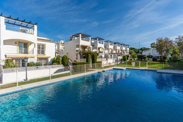 Image No.2-Villa de 3 chambres à vendre à Marbella
