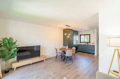 8-e64a9055bba3e77ac8aca3b893cdf826